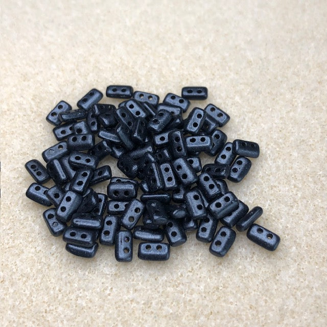 111623029 - 2x3x5mm Piros Par Puca - Metallic Matte Dark Blue