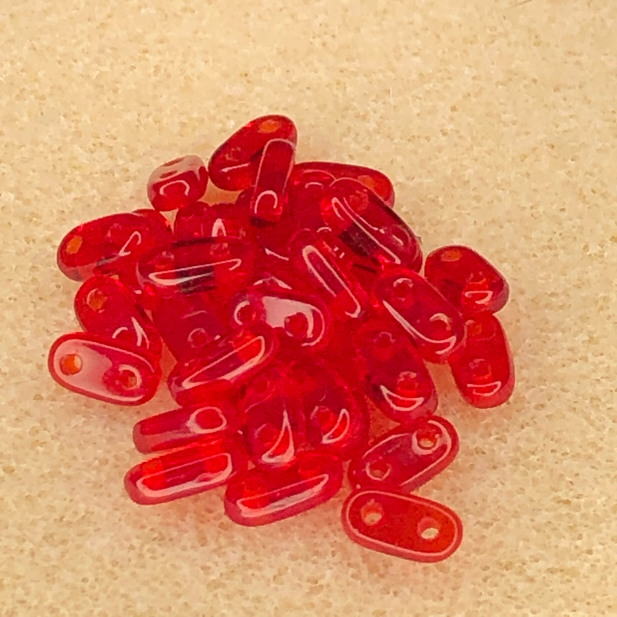 6x2mm CzechMates Bar - Siam Ruby