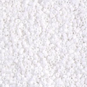 DB0200 - 11/0 Miyuki Delica Seed Bead - White