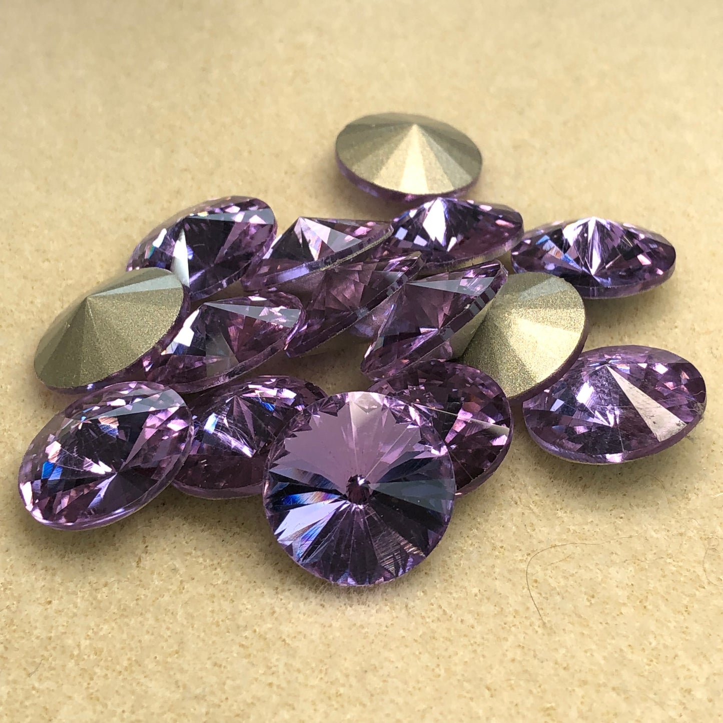 Violet - 18mm Aurora Crystal Rivoli