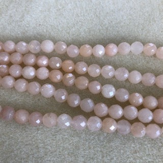 8mm Peach Aventurine Faceted Round