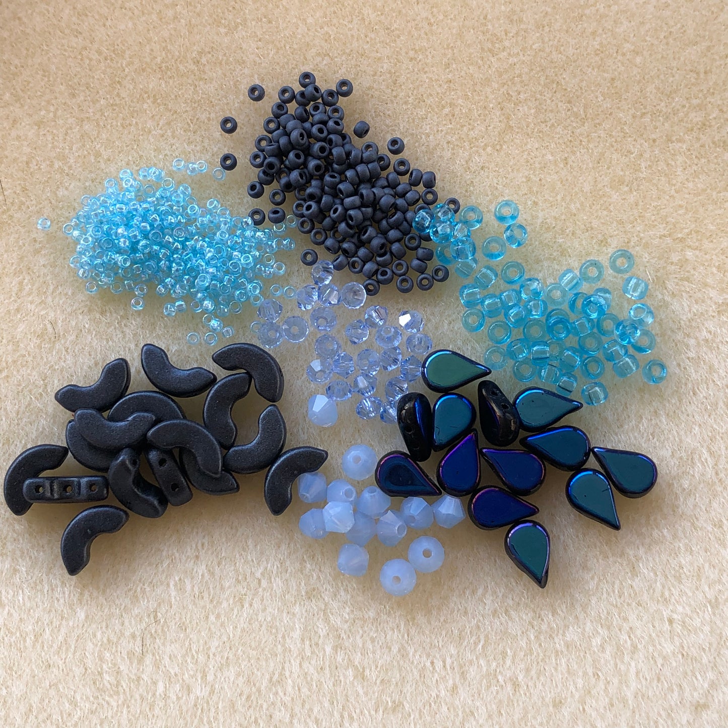 Kit for Snowflake Soiree Toni