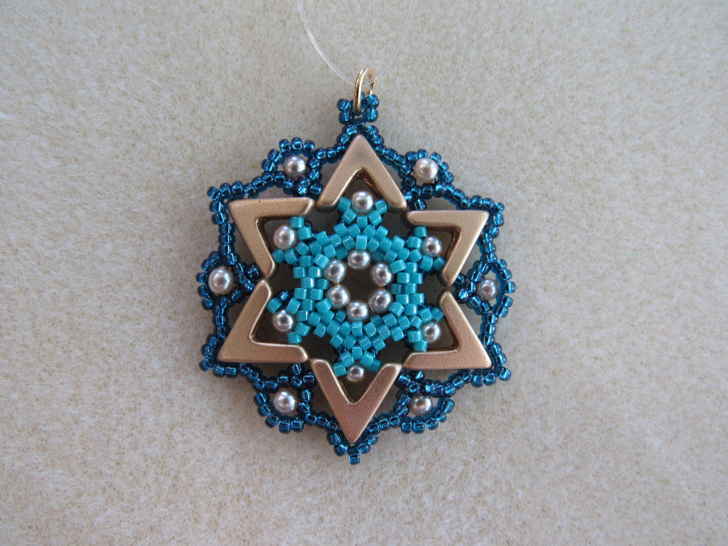 Bit Bit Beaded Snowflake Pattern Tutorial