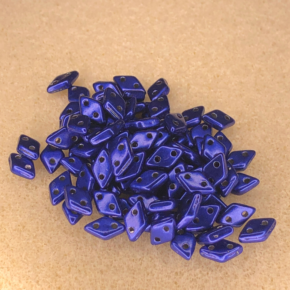 6.5x4mm CzechMates Diamond - Saturated Super Violet