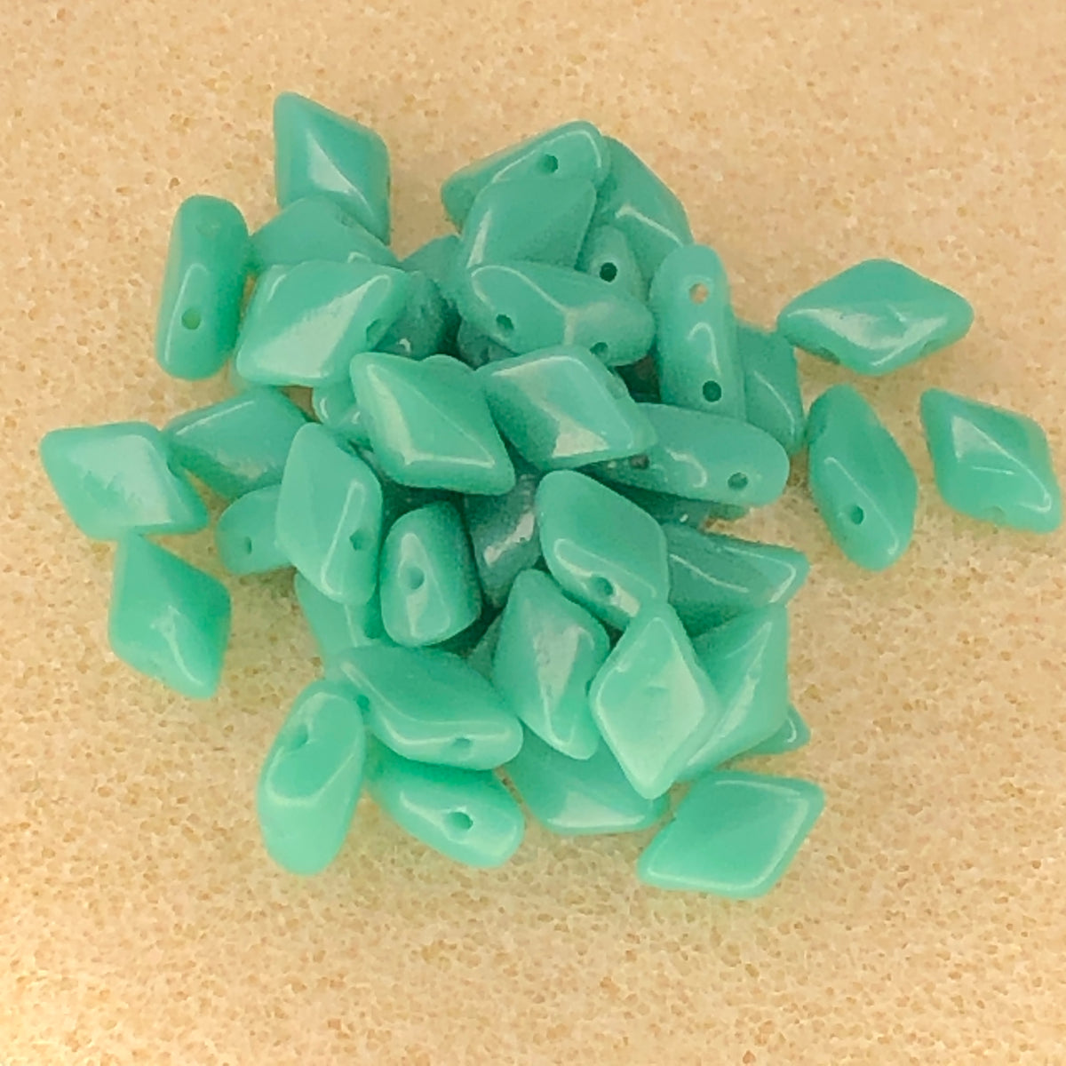 8x5mm Gemduo - Turquoise Green Opaque