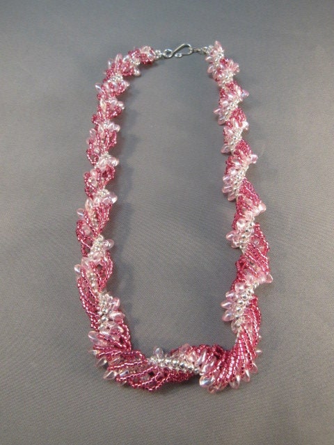 Swirling Orbits Beaded Necklace Pattern Tutorial