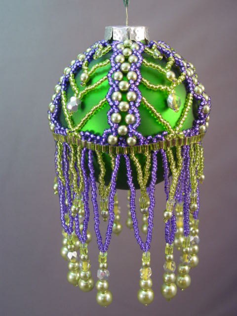 Heart Ladders Beaded Christmas Ornament Cover Pattern