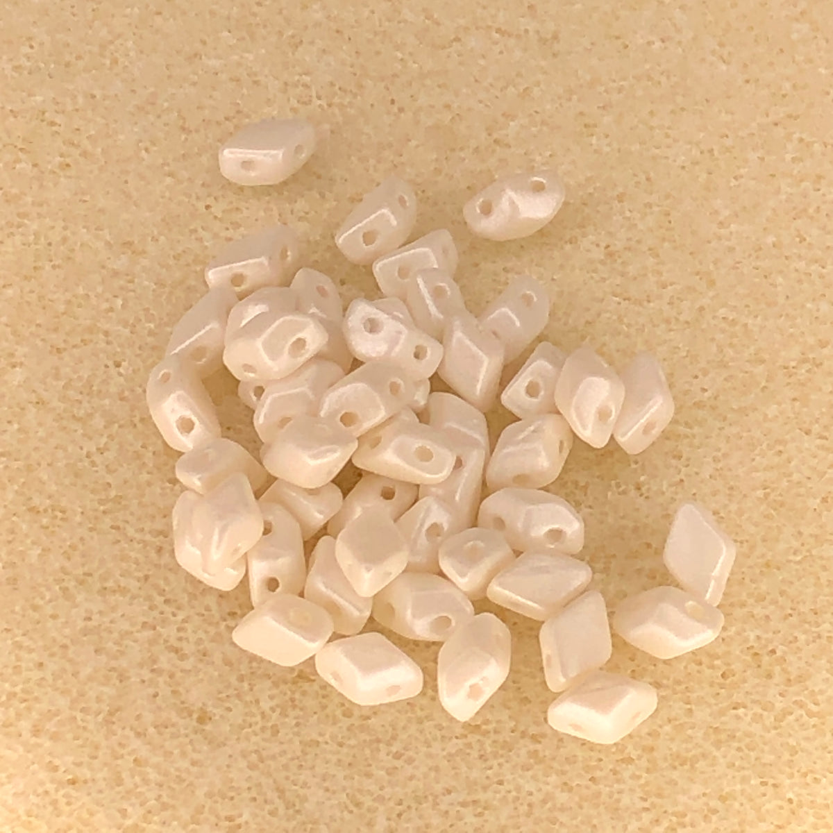 6x4mm Mini GemDuo - Pearl Shine White