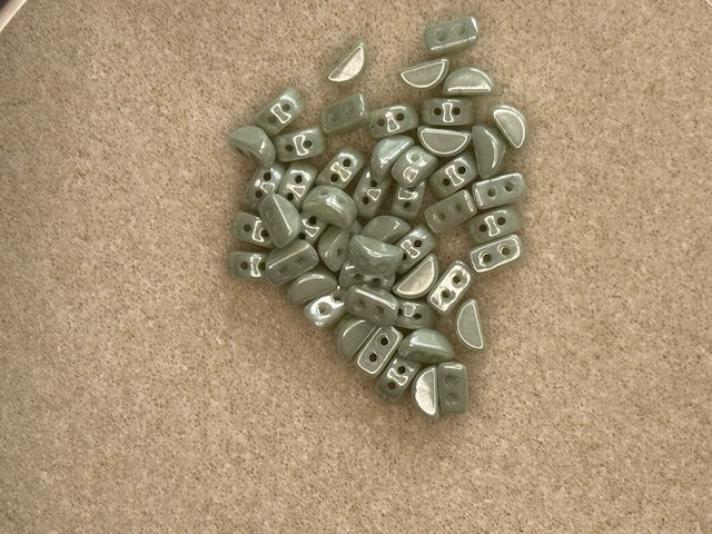 14457 - Kos Par Puca 6x3mm - Opaque Light Green Luster