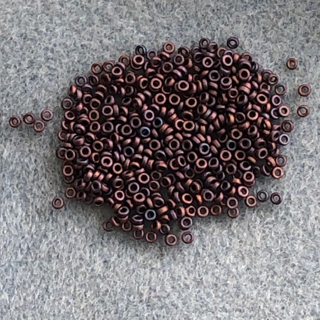 2005 - 2.2mm Miyuki Spacer Bead - Matte Metallic Dark Raspberry Iris