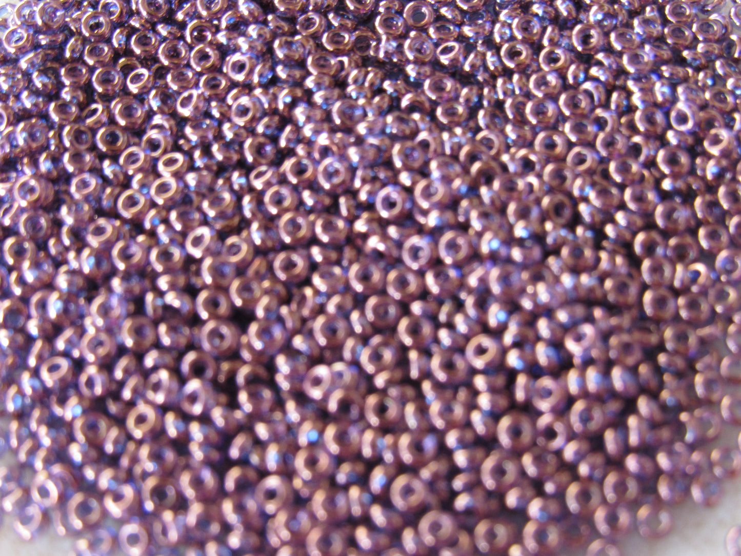 201 - 11/0 Toho Demi Round - Dark Amethyst Gold Luster