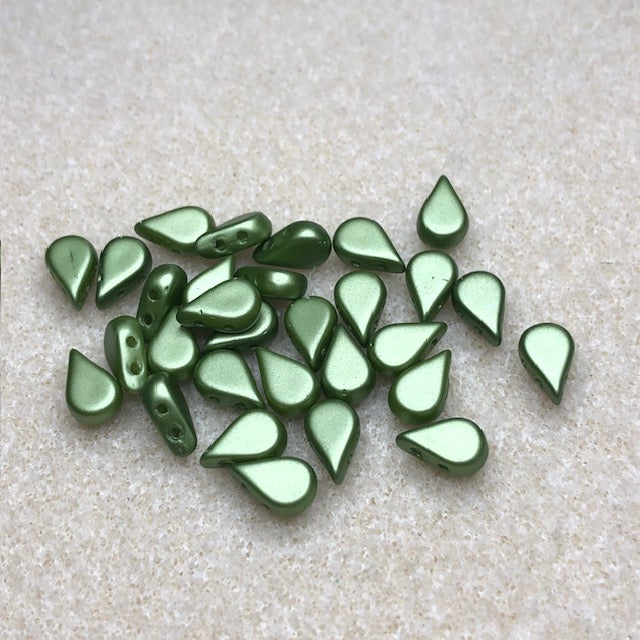 25034 - 5x8mm Amos Par Puca - Pastel Olivine
