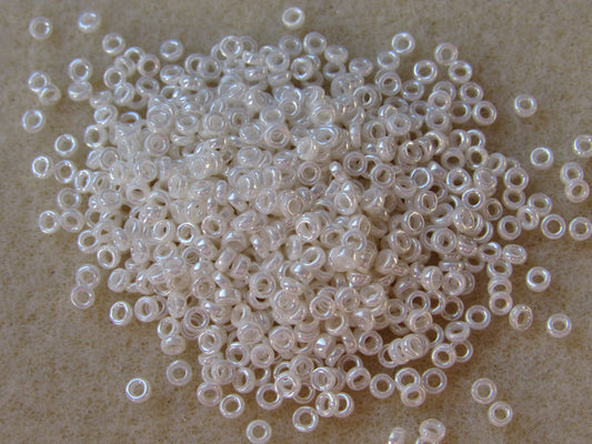 592 - 3mm Miyuki Spacer Beads - Ivory Ceylon