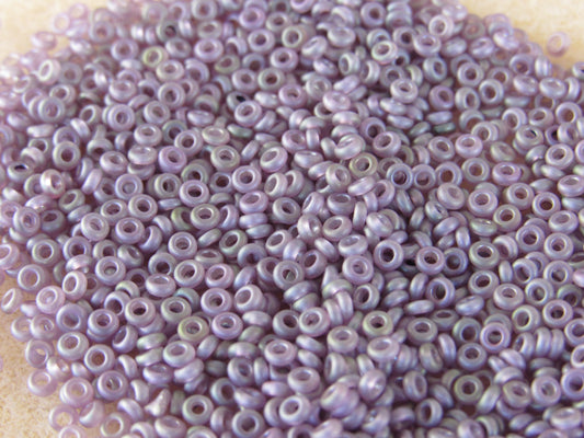 635F - 11/0 Toho Demi Round - Mat Tr Gold Lust Hydrangea