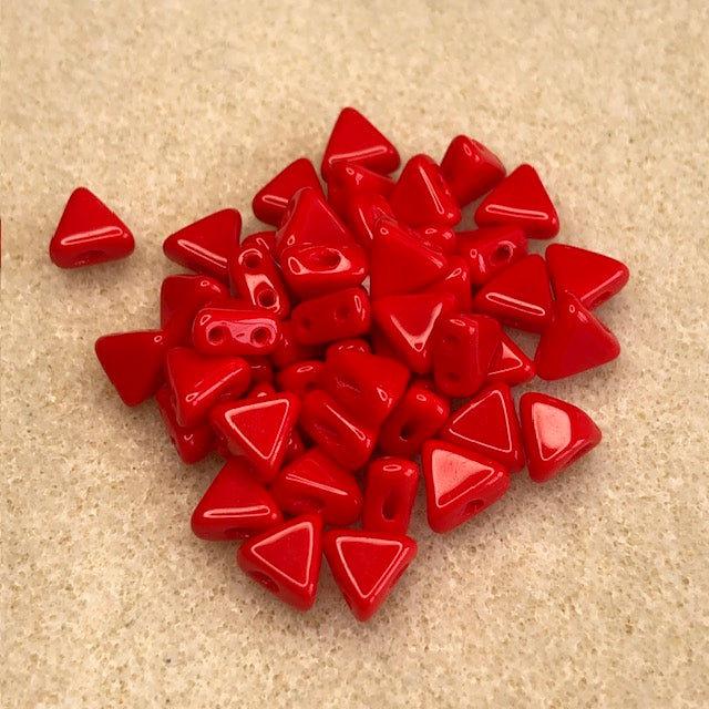 93200 - 6mm Kheops Par Puca - Opaque Coral Red