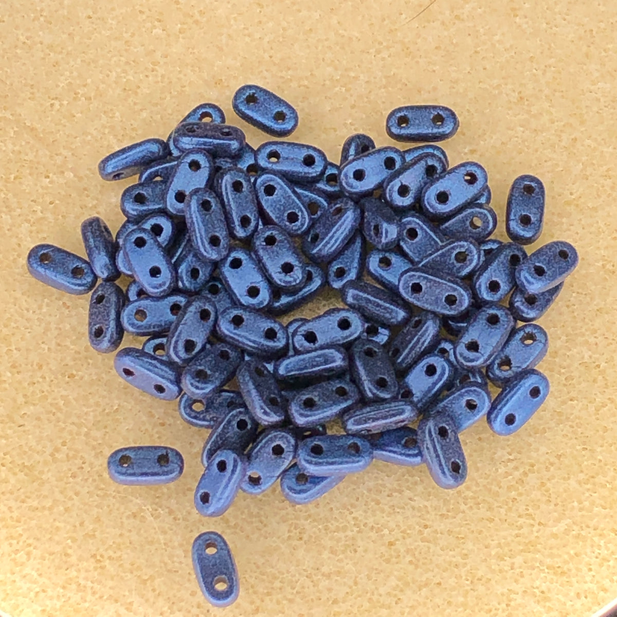 6x2mm CzechMates Bar - Metallic Suede Blue