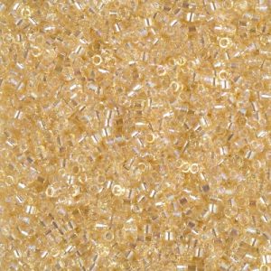 DB1252 - 11/0 Miyuki Delica Seed Bead - Tr Light Straw Luster