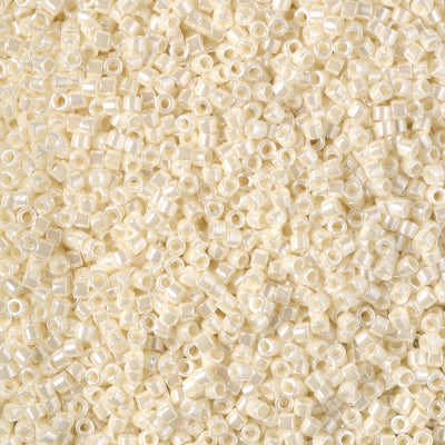DB1900 - 11/0 Miyuki Delica Seed Bead - Ivory Ceylon