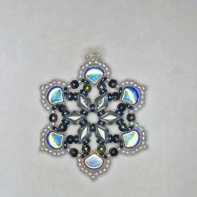 Stephanie Beaded Snowflake Pattern Tutorial