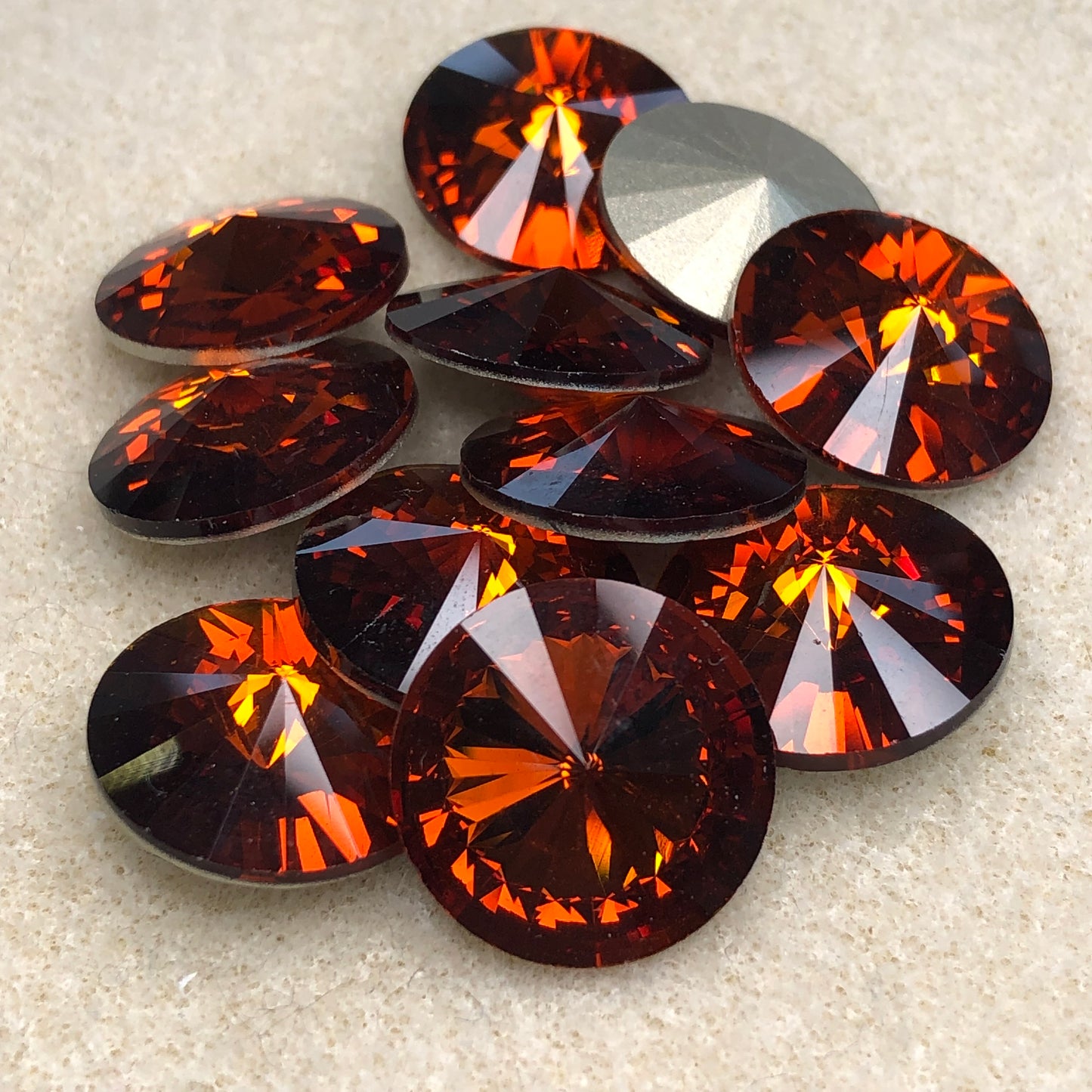 Topaz - 18mm Aurora Crystal Rivoli