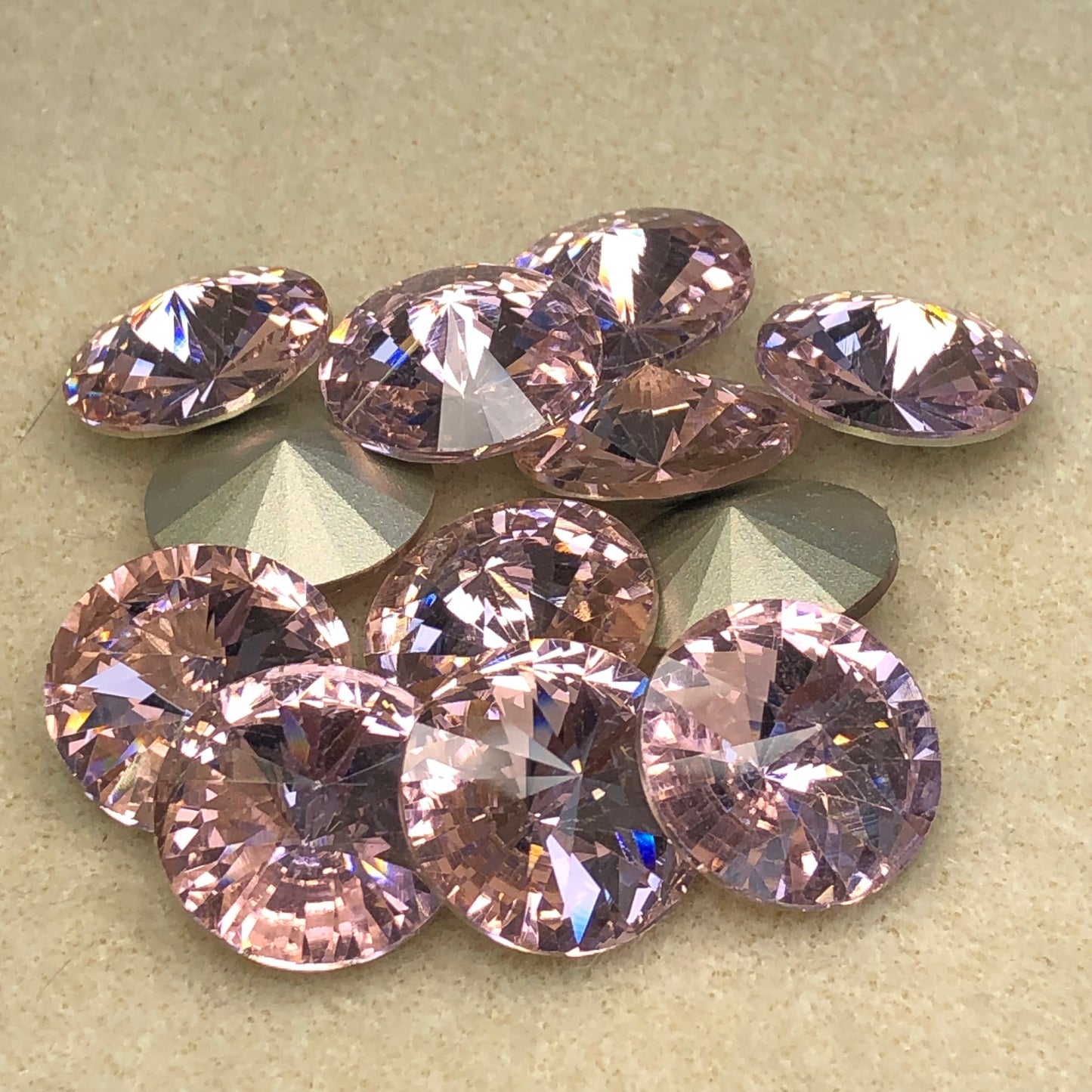 Light Rose - 18mm Aurora Crystal Rivoli