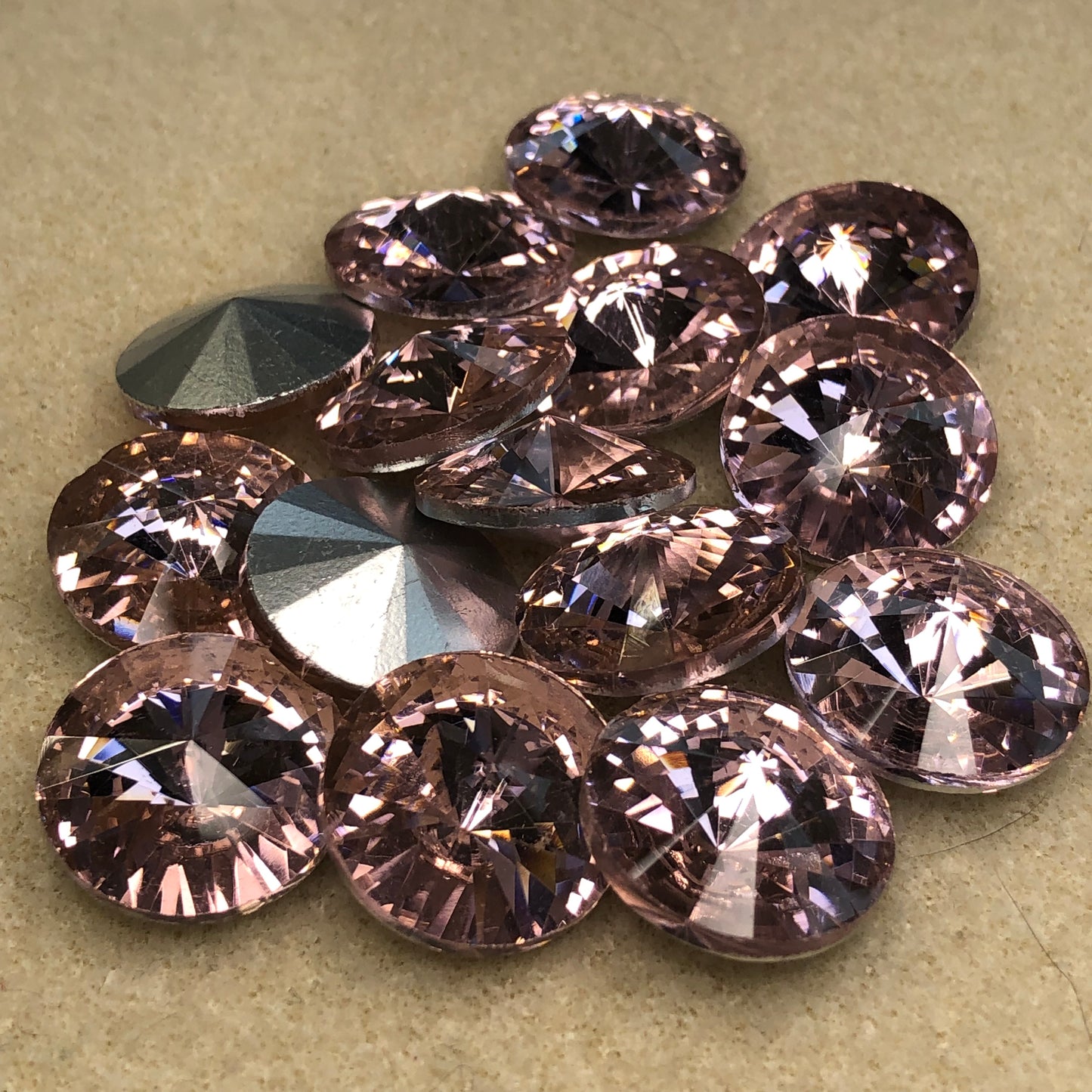 Light Rose - 18mm Glass Rhinestone Rivoli