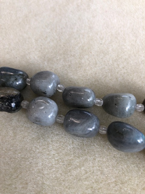 18x13mm Labradorite Nugget
