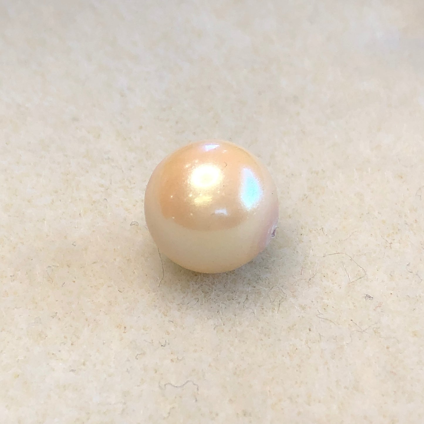 61923026 - 12mm Preciosa Pearl-Pearlescent Yellow