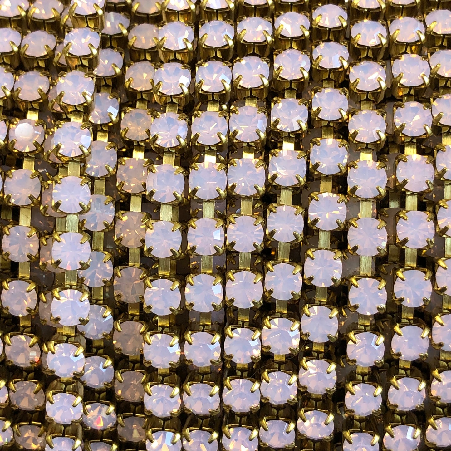 16CCLROS - SS16 Precisoa Crystal Rhinestone Cupchain - Light Rose