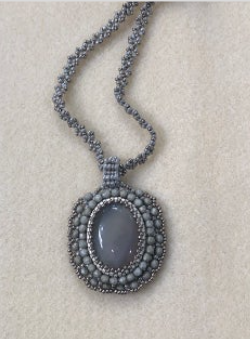 Lacy Oval Beaded Necklace Pattern Tutorial