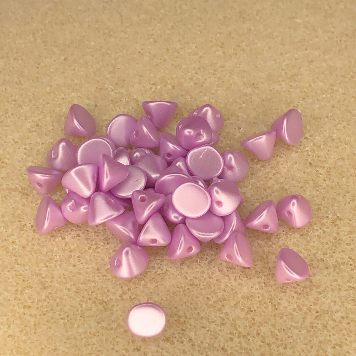4mm Button Bead - Alabaster Pastel Light Rose
