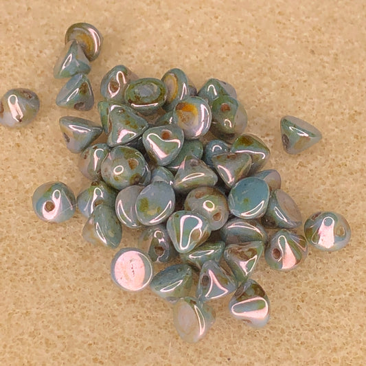4mm Button Bead - Chalk White Blue Luster
