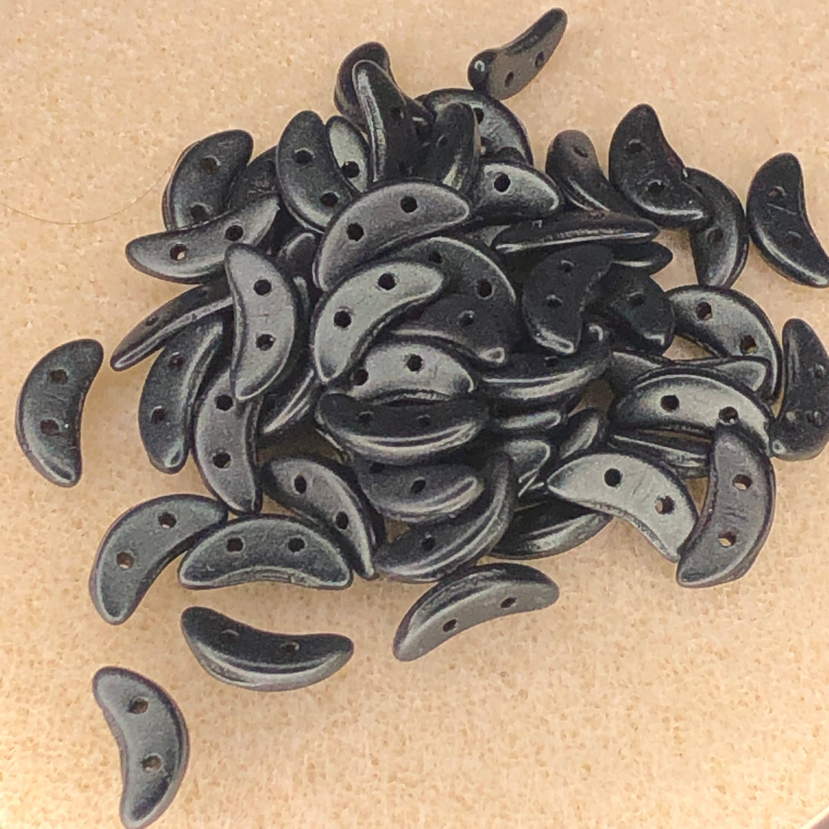 3x10mm CzechMates Crescents - Metallic Dark Forest