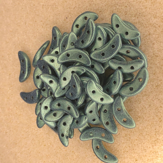 3x10mm Czechmates Crescent - Met Suede Light Green