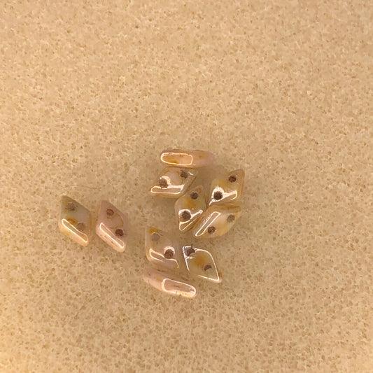 6.5x4mm CzechMates Diamonds - Ultra Luster Op Green