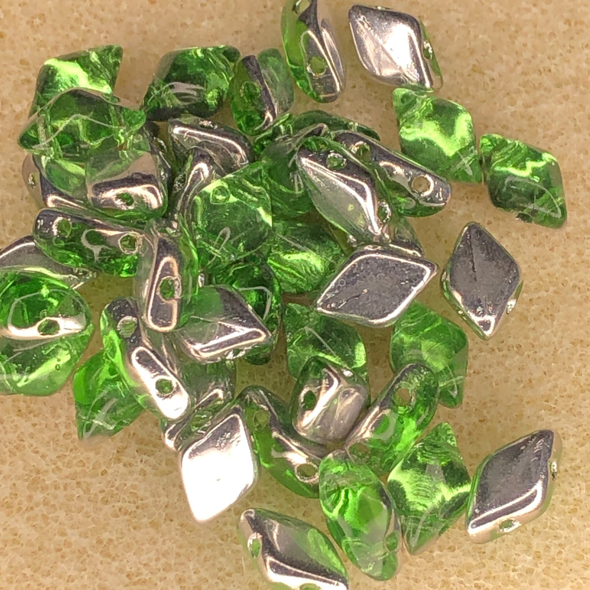 8x5mm Gemduo - Backlit Mint
